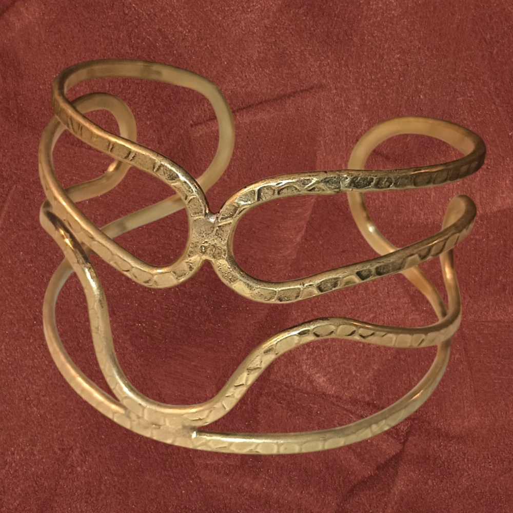 Gold Tone Bracelet with Minimalist Design and Hammered Texture